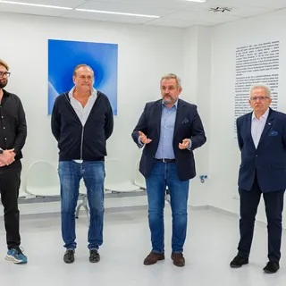 Exhibition: DIGNITAS HOMINIS, or Exercises in Pain and Suffering for Artificial Intelligence