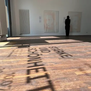 Wizyta Ministry Kultury i Dziedzictwa Narodowego na wystawie prac z cyklu „Strength and Beauty”